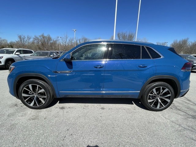 New 2025 Volkswagen Atlas Cross Sport SEL Premium R-Line image 4