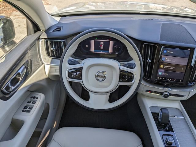 New 2025 Volvo XC60 B5 Plus w/ Protection Package Premier image 20