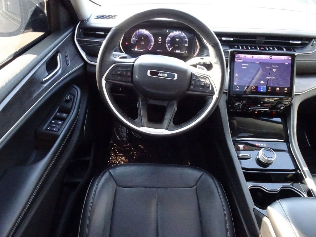 Used 2022 Jeep Grand Cherokee L Limited AWD/4WD image 15