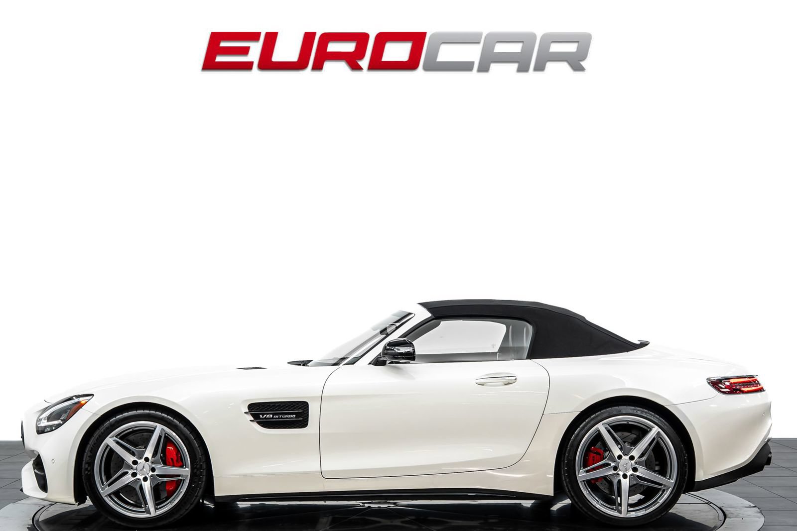 Used 2021 Mercedes-Benz AMG GT Roadster image 3