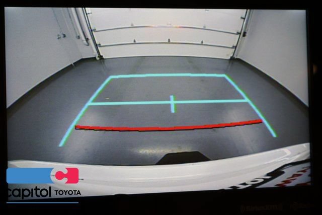 Certified 2021 Toyota Highlander XLE AWD/4WD image 26