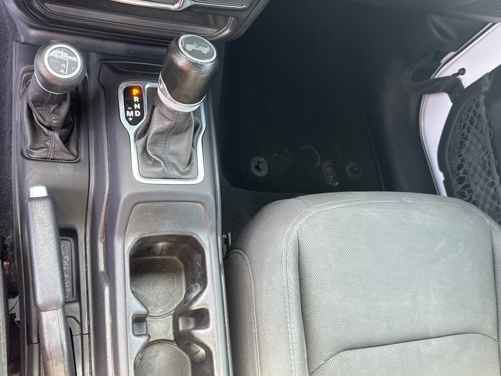 Used 2022 Jeep Wrangler Unlimited Sport image 14