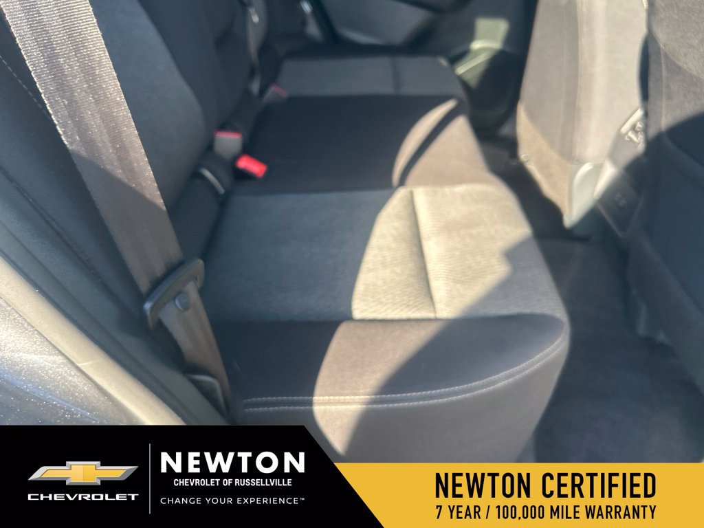 Used 2025 Nissan Rogue SV FWD image 27