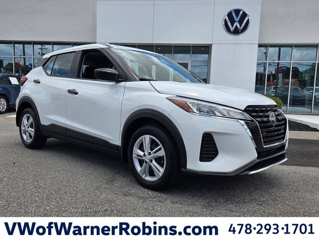 Used 2025 Nissan Kicks Play S