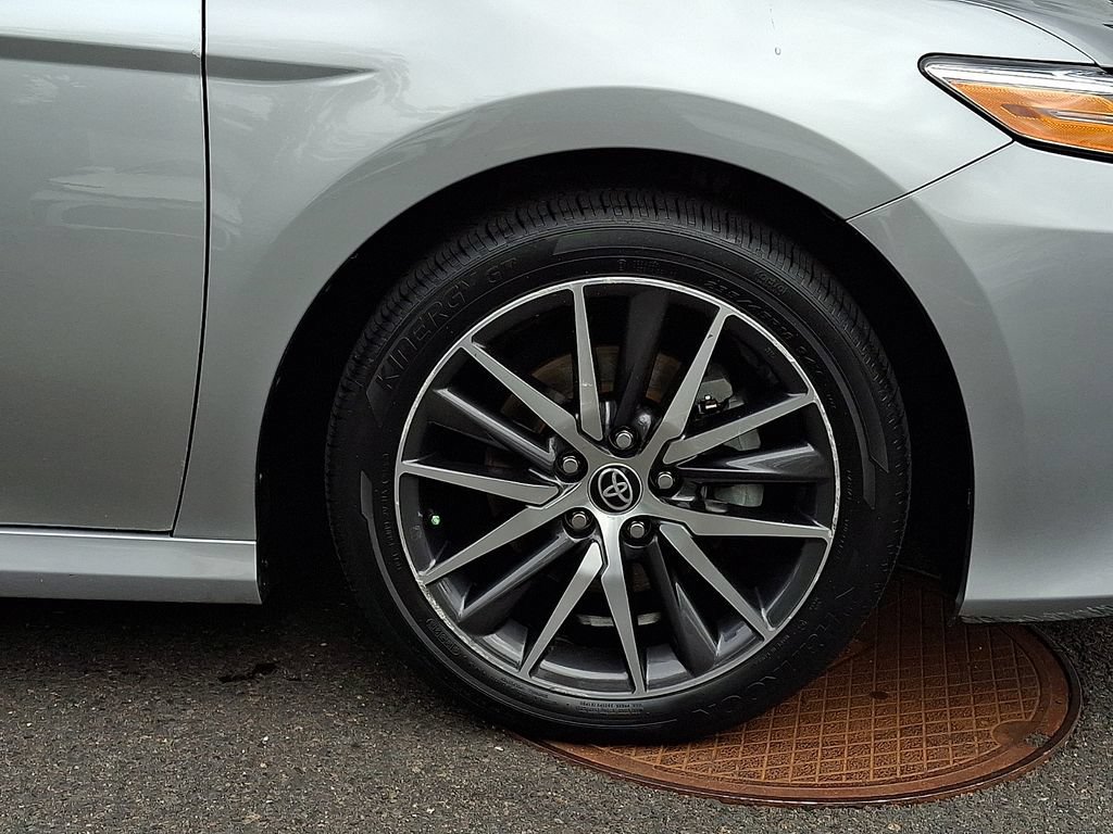 Certified 2022 Toyota Camry XLE AWD/4WD image 8