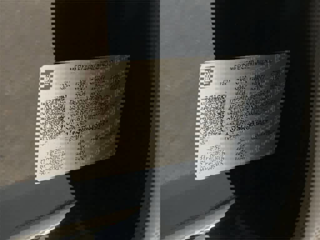 Used 2018 Cadillac Escalade Platinum image 28