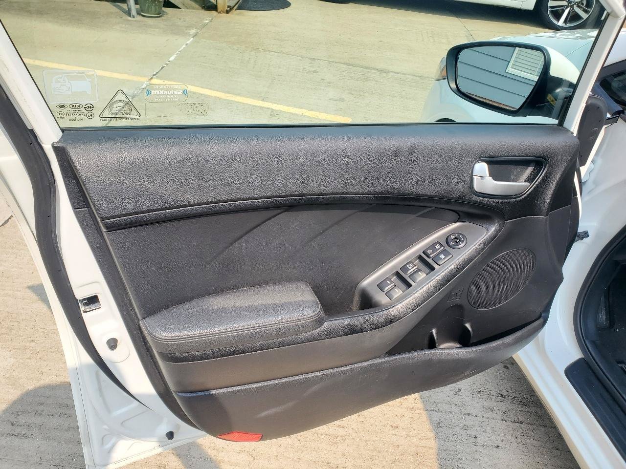 Used 2017 Kia Forte LX FWD image 15