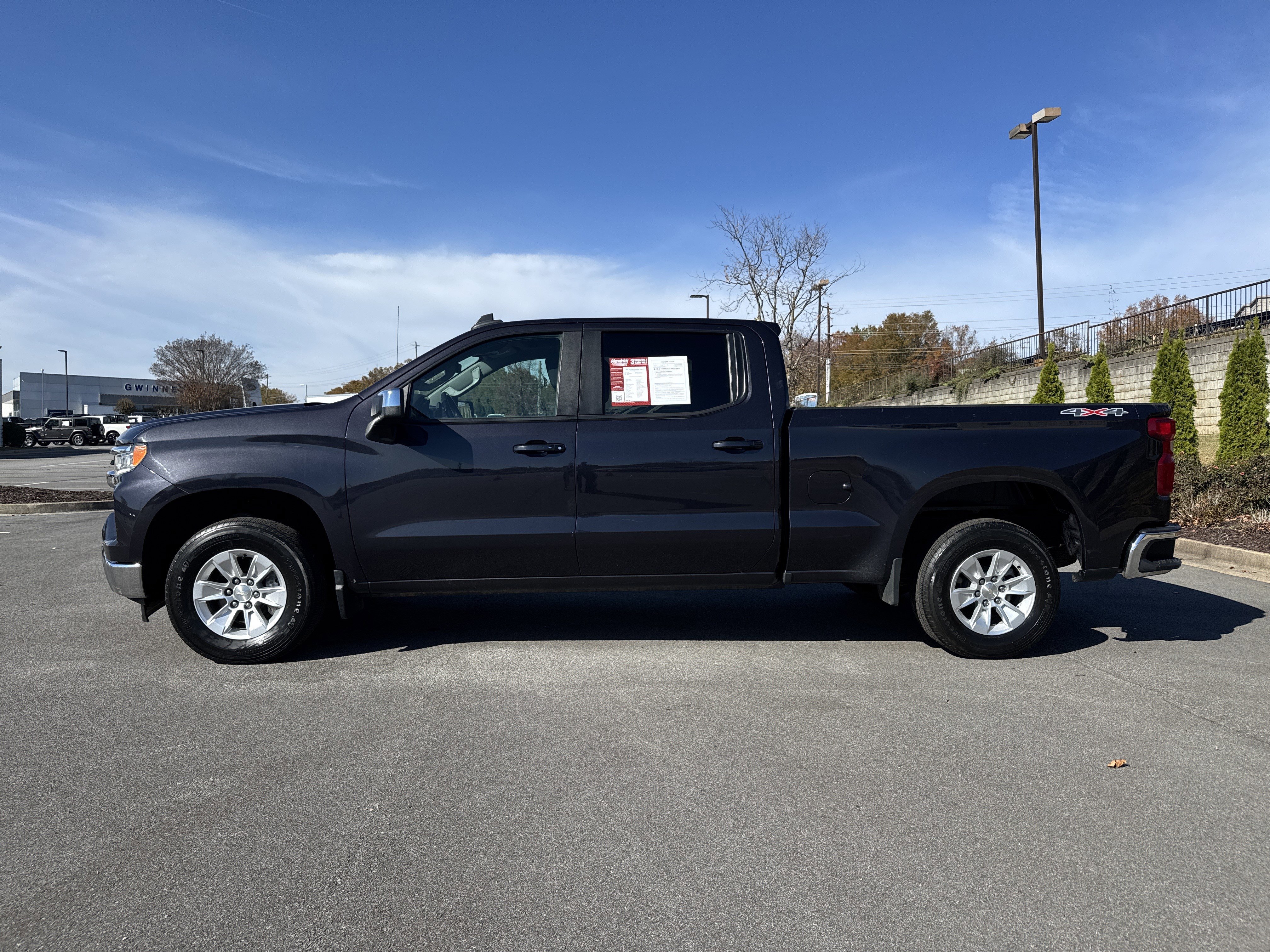 Used 2022 Chevrolet Silverado 1500 LT image 7
