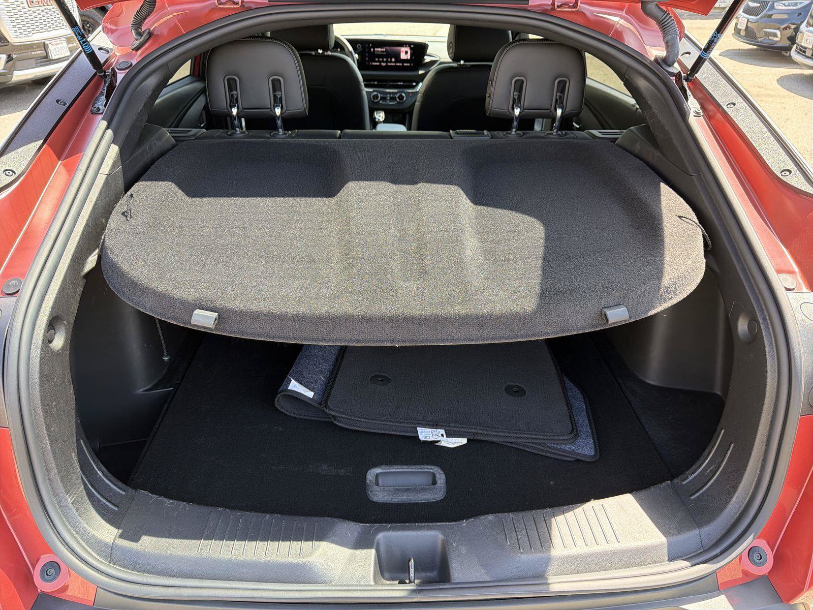 Used 2024 Buick Envista Preferred w/ Convenience I Package FWD image 23