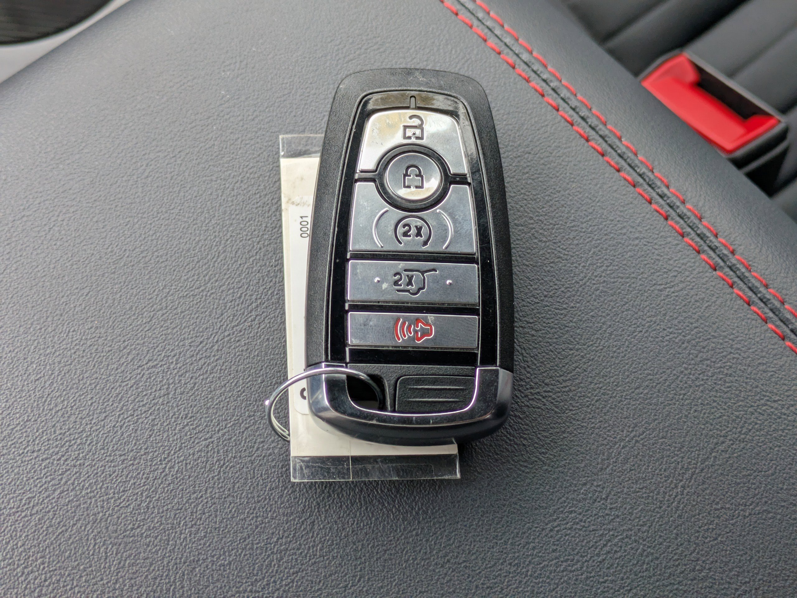 Used 2025 Ford Explorer ST-Line w/ Premium Package image 32