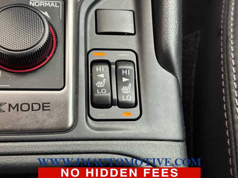 Used 2023 Subaru Forester Premium AWD/4WD image 42