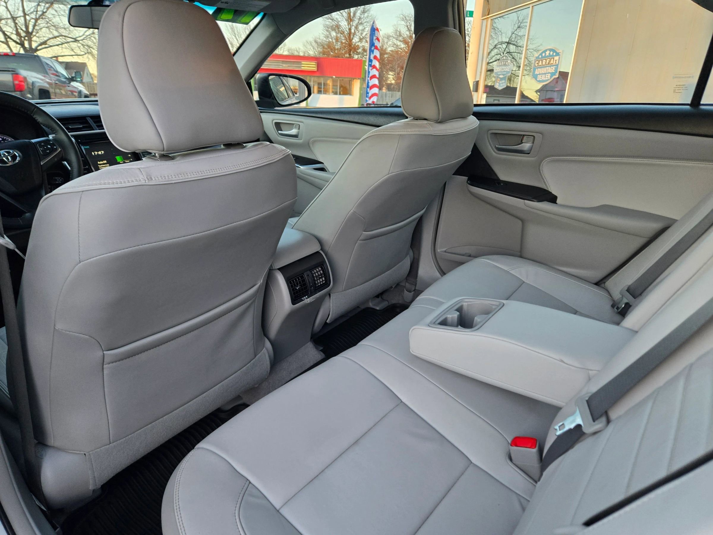 Used 2017 Toyota Camry XLE image 46