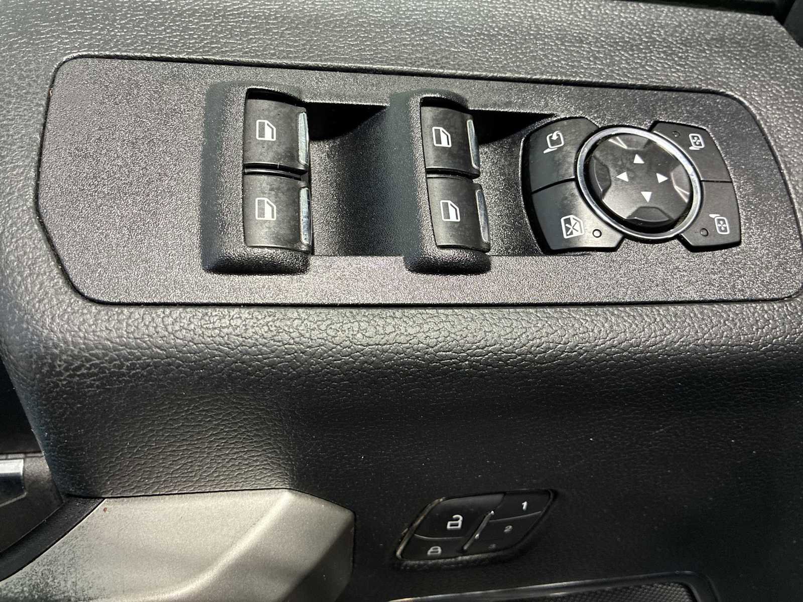 Used 2020 Ford F150 Lariat w/ Equipment Group 502A Luxury image 15