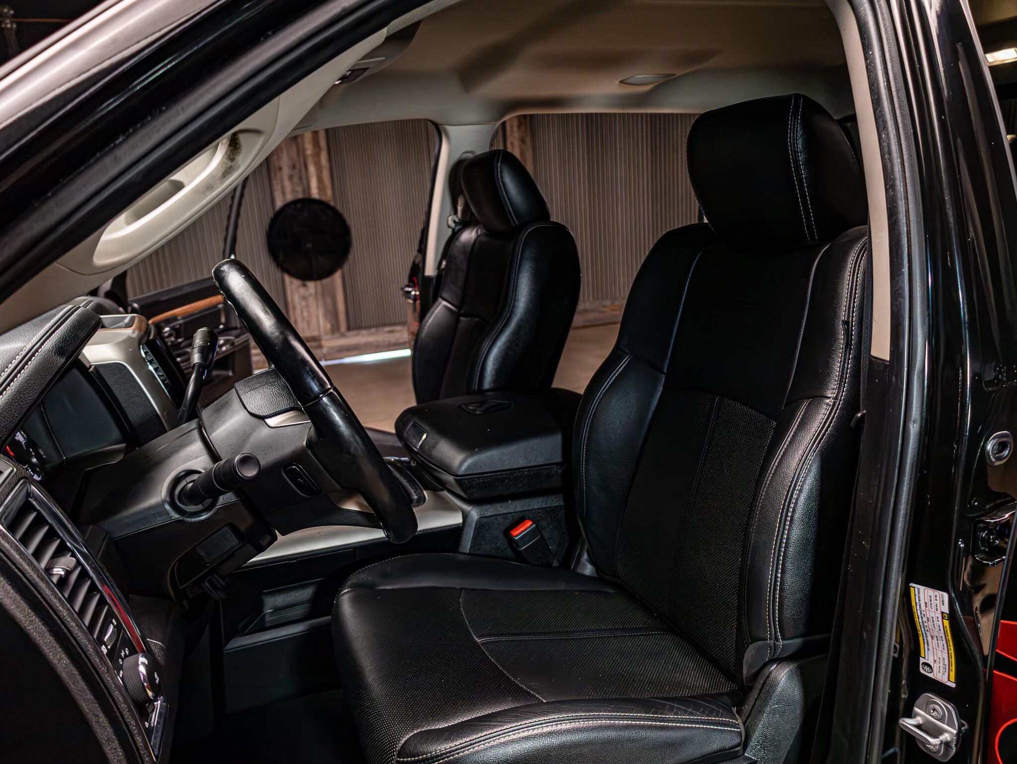 Used 2018 RAM 2500 Laramie w/ Convenience Group AWD/4WD image 18