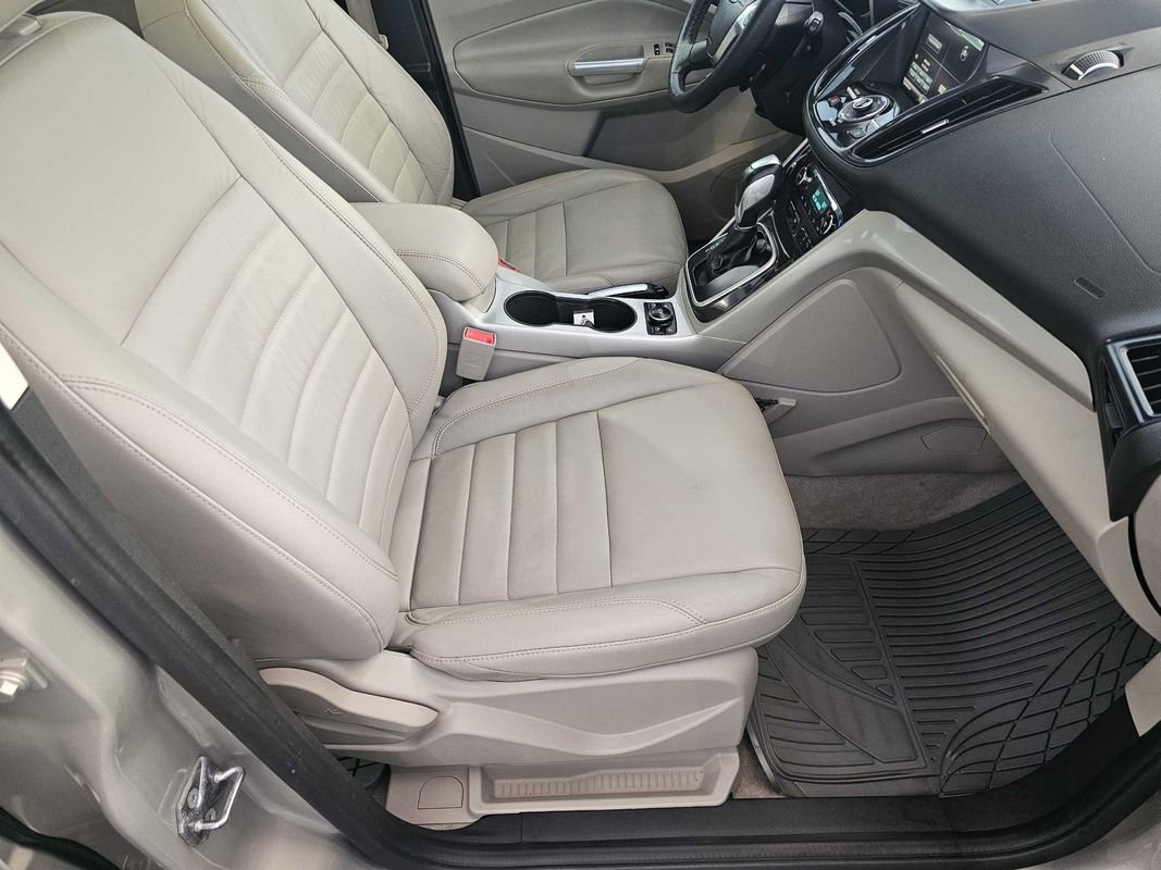 Used 2015 Ford C-MAX SEL w/ Equipment Group 303A image 22