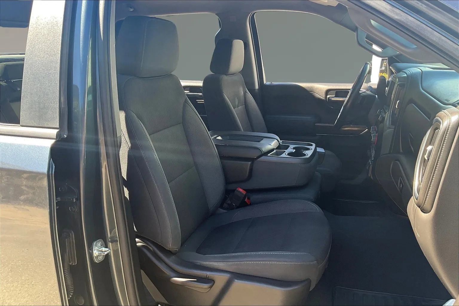 Used 2019 Chevrolet Silverado 1500 LT w/ All-Star Edition image 7
