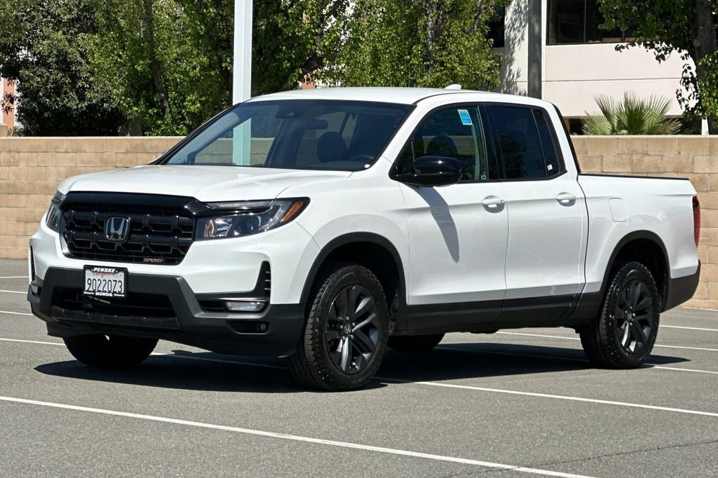 Certified 2024 Honda Ridgeline Sport image 8