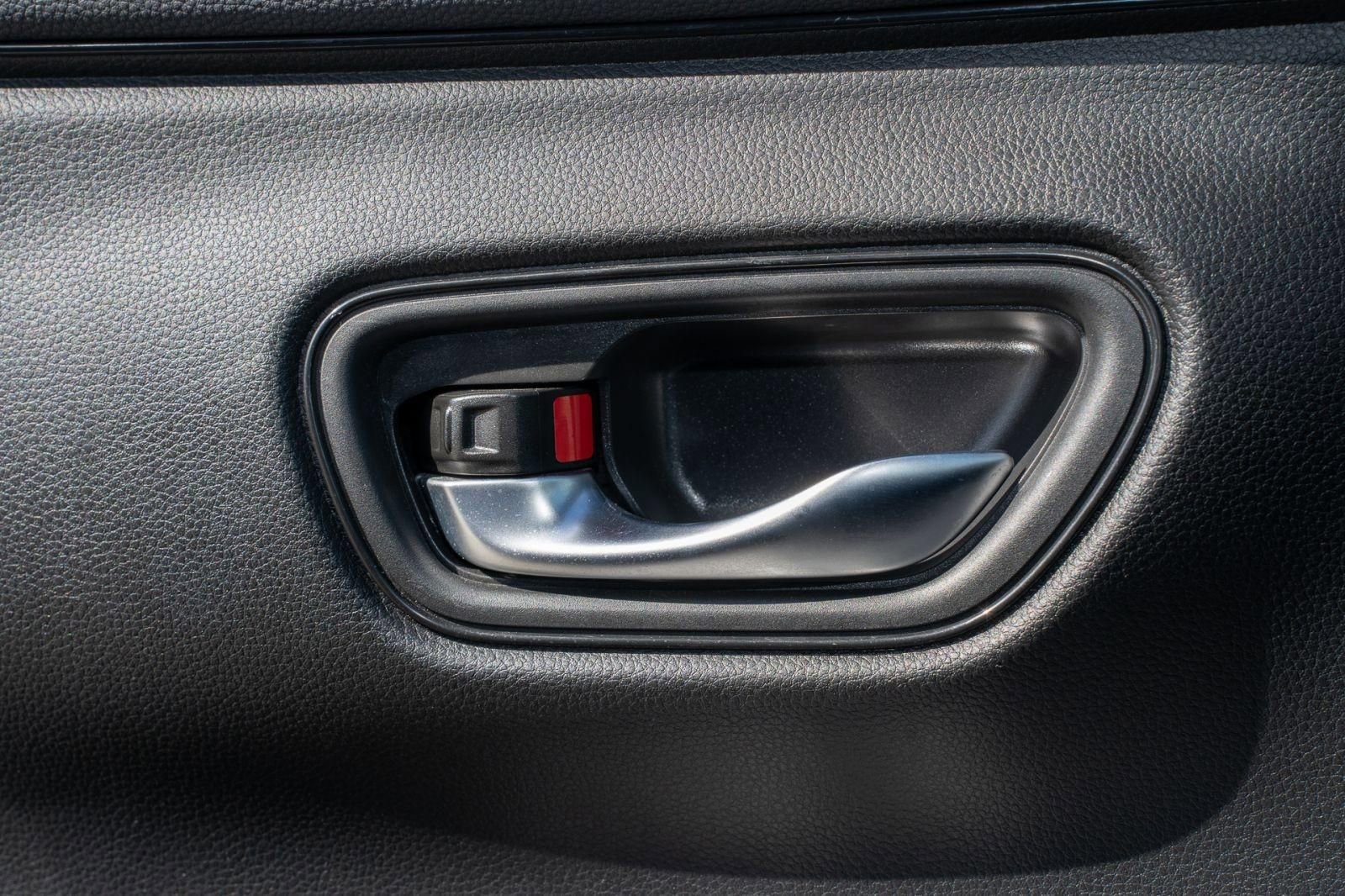 Certified 2024 Honda HR-V Sport image 28