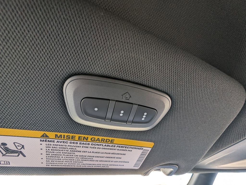 New 2026 Chrysler Pacifica Select image 35