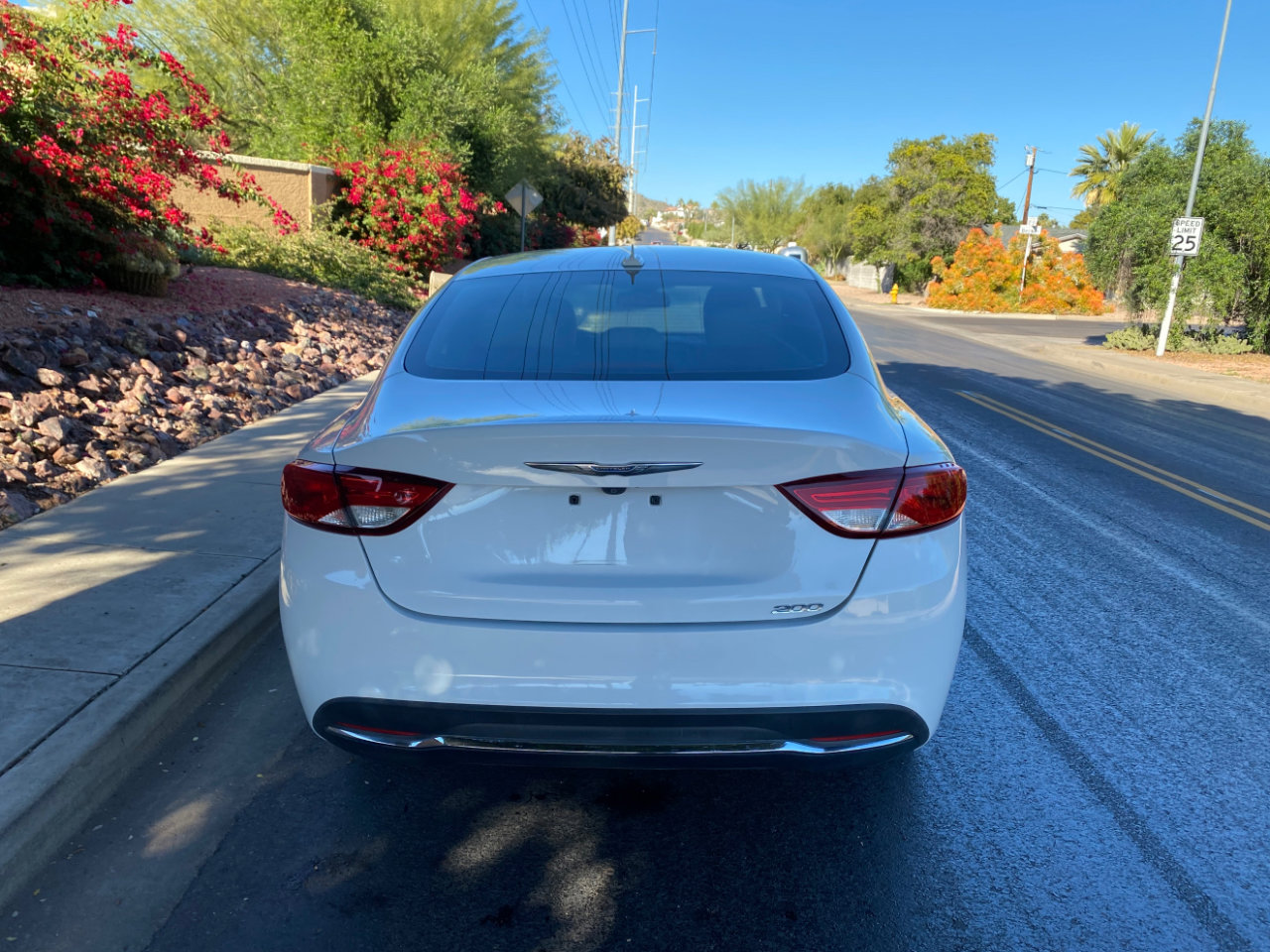 Used 2017 Chrysler 200 Limited Platinum image 5
