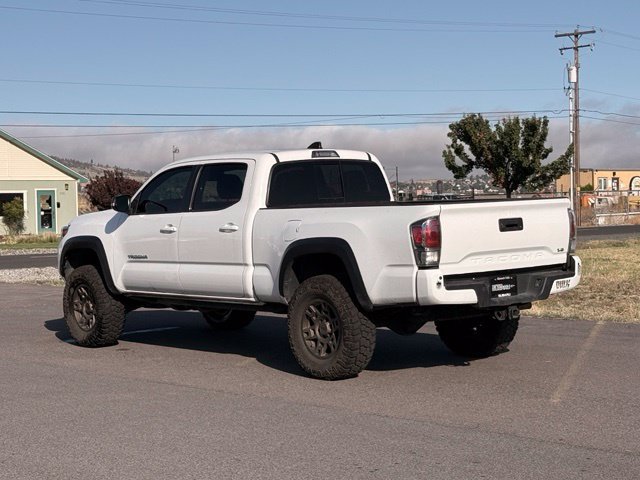 Used 2020 Toyota Tacoma TRD Off-Road w/ TRD Premium Off Road Package AWD/4WD image 4