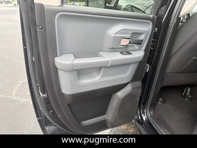 Used 2024 RAM 1500 Classic SLT AWD/4WD image 21