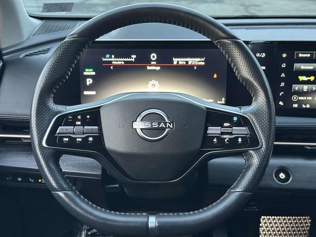 Used 2023 Nissan Ariya AWD image 22