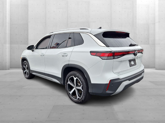 Certified 2025 Volkswagen Tiguan SE AWD/4WD image 4