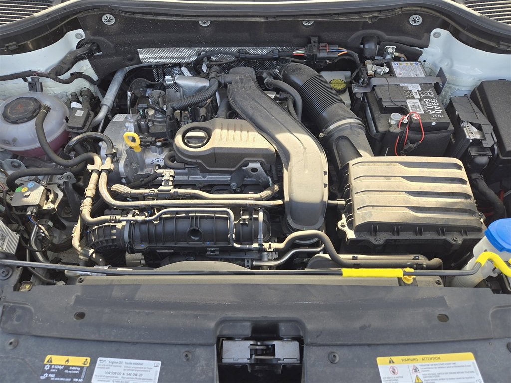 Used 2025 Volkswagen Taos SE image 31