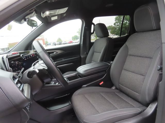 Used 2025 Chevrolet Traverse LT AWD/4WD image 21