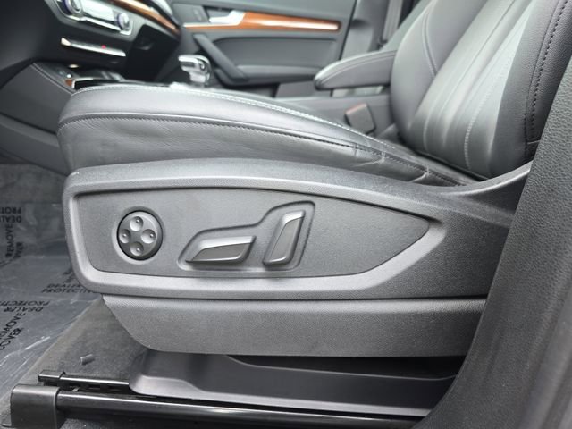 Used 2023 Audi Q5 2.0T Premium Plus AWD/4WD image 32