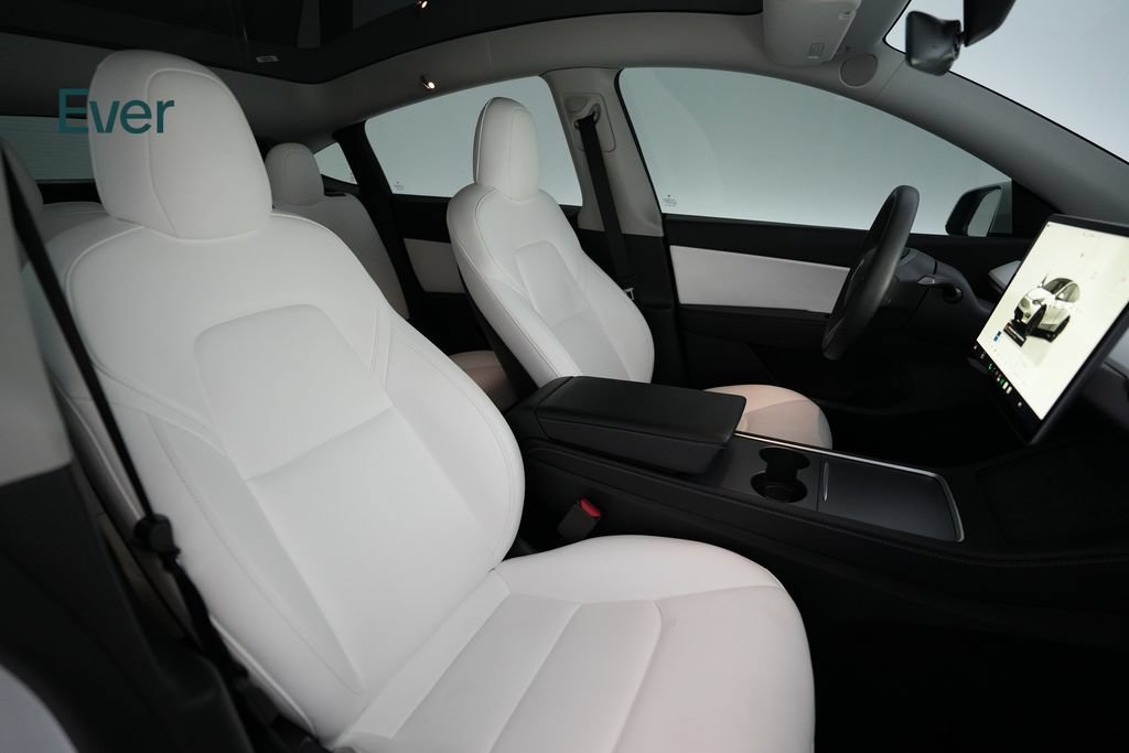 Used 2022 Tesla Model Y Performance AWD/4WD image 21