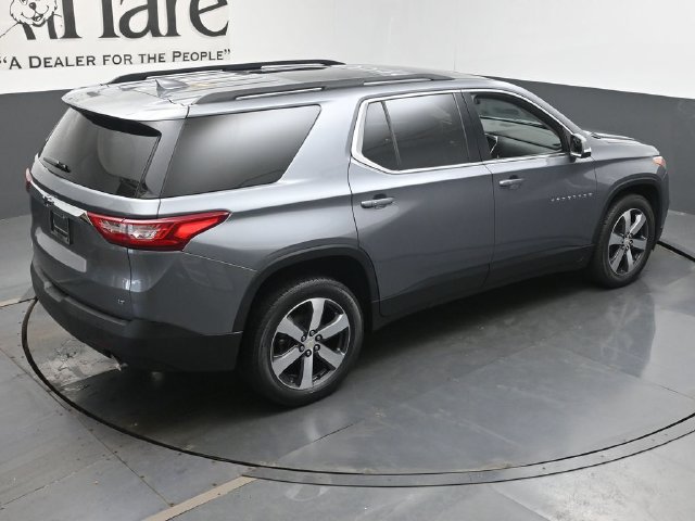 Used 2021 Chevrolet Traverse LT w/ LT Premium Package FWD image 46