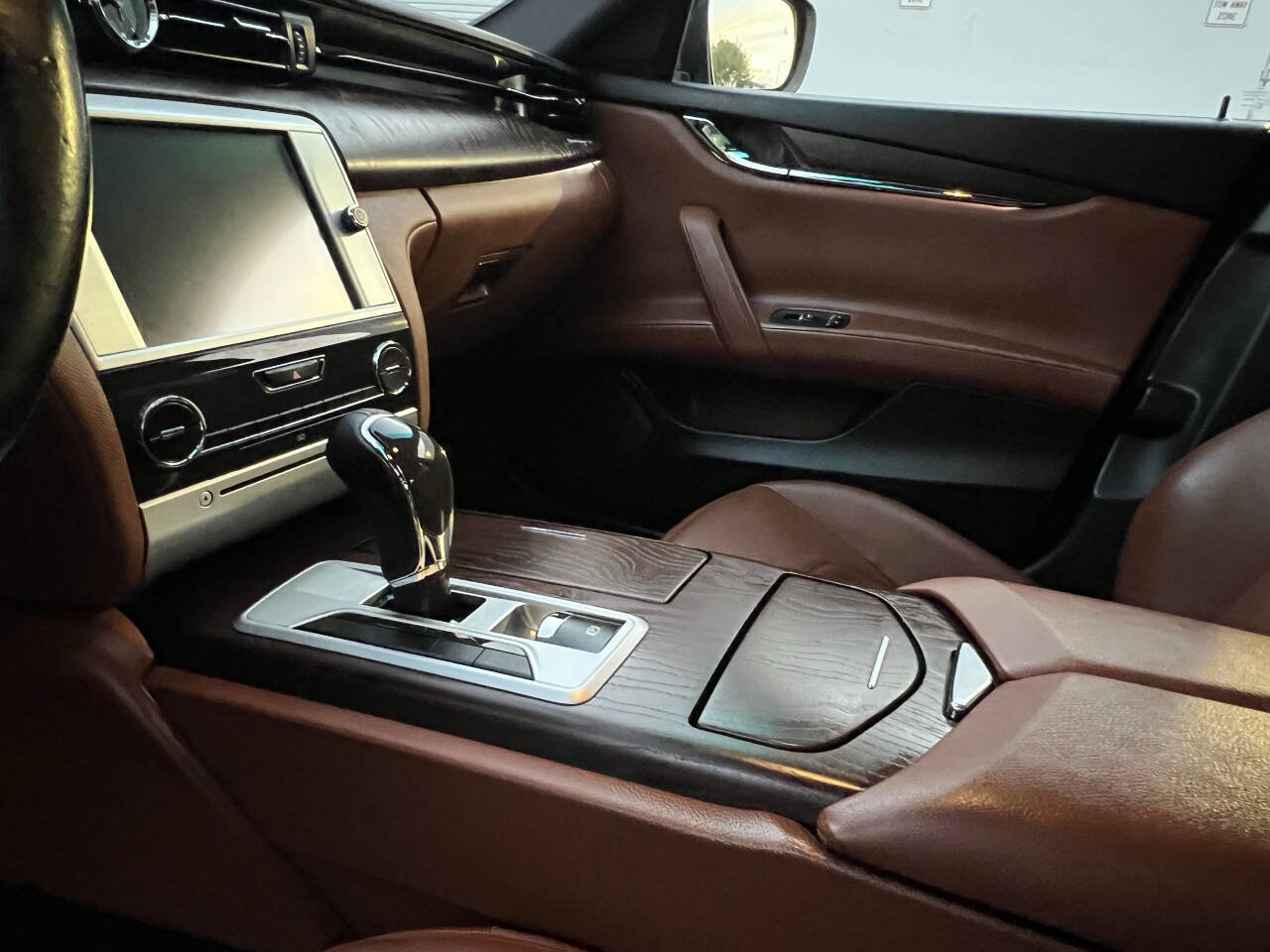 Used 2016 Maserati Quattroporte S Q4 AWD/4WD image 25