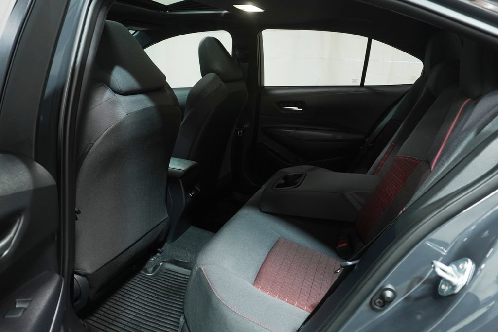 Used 2025 Toyota Corolla SE w/ SE Premium Package FWD image 13