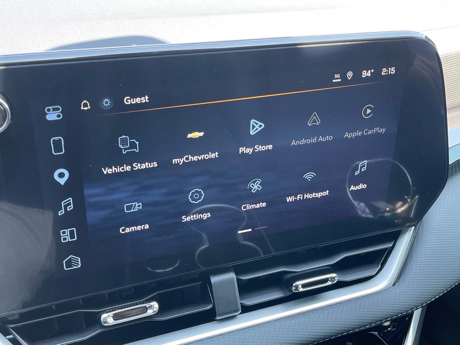 New 2027 Chevrolet Equinox LT w/ Convenience Package II FWD image 9