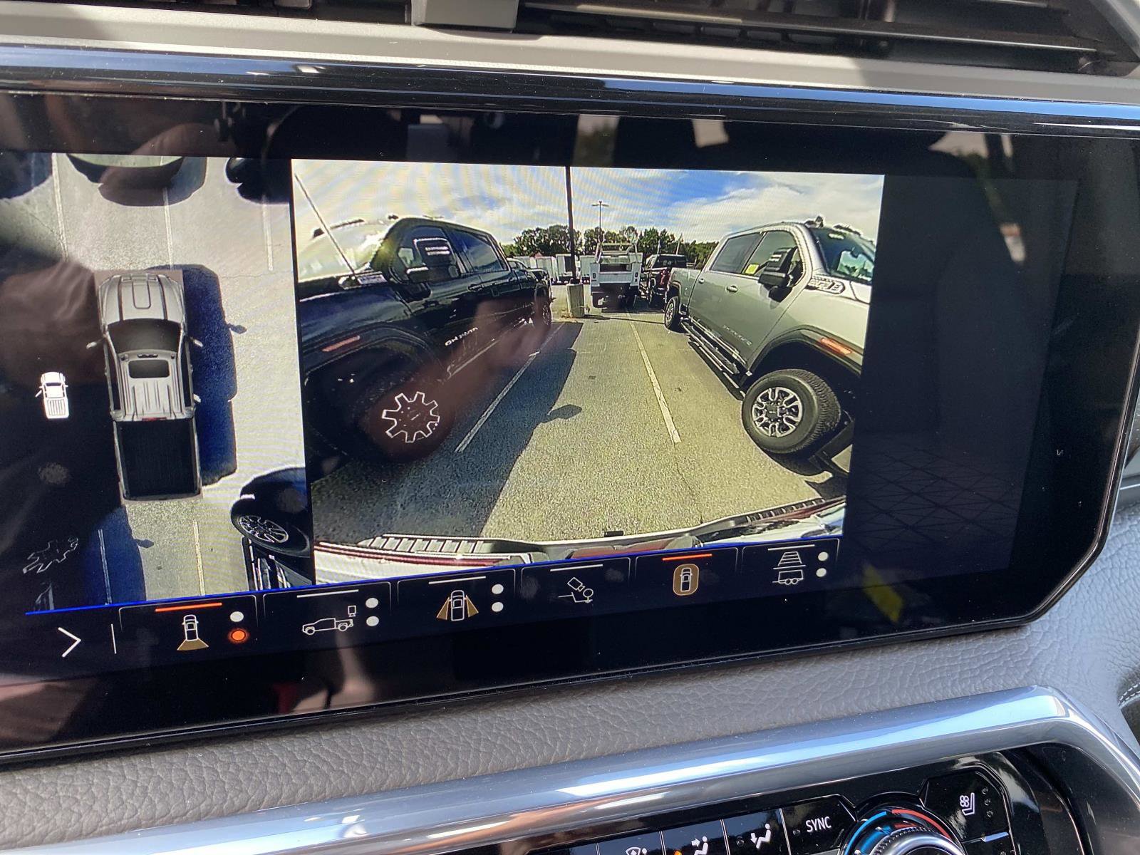 New 2026 GMC Sierra 2500 Denali w/ Denali Reserve Package image 11