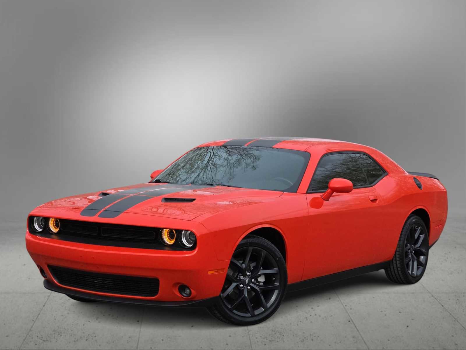 Used 2022 Dodge Challenger SXT w/ Blacktop Package RWD image 1