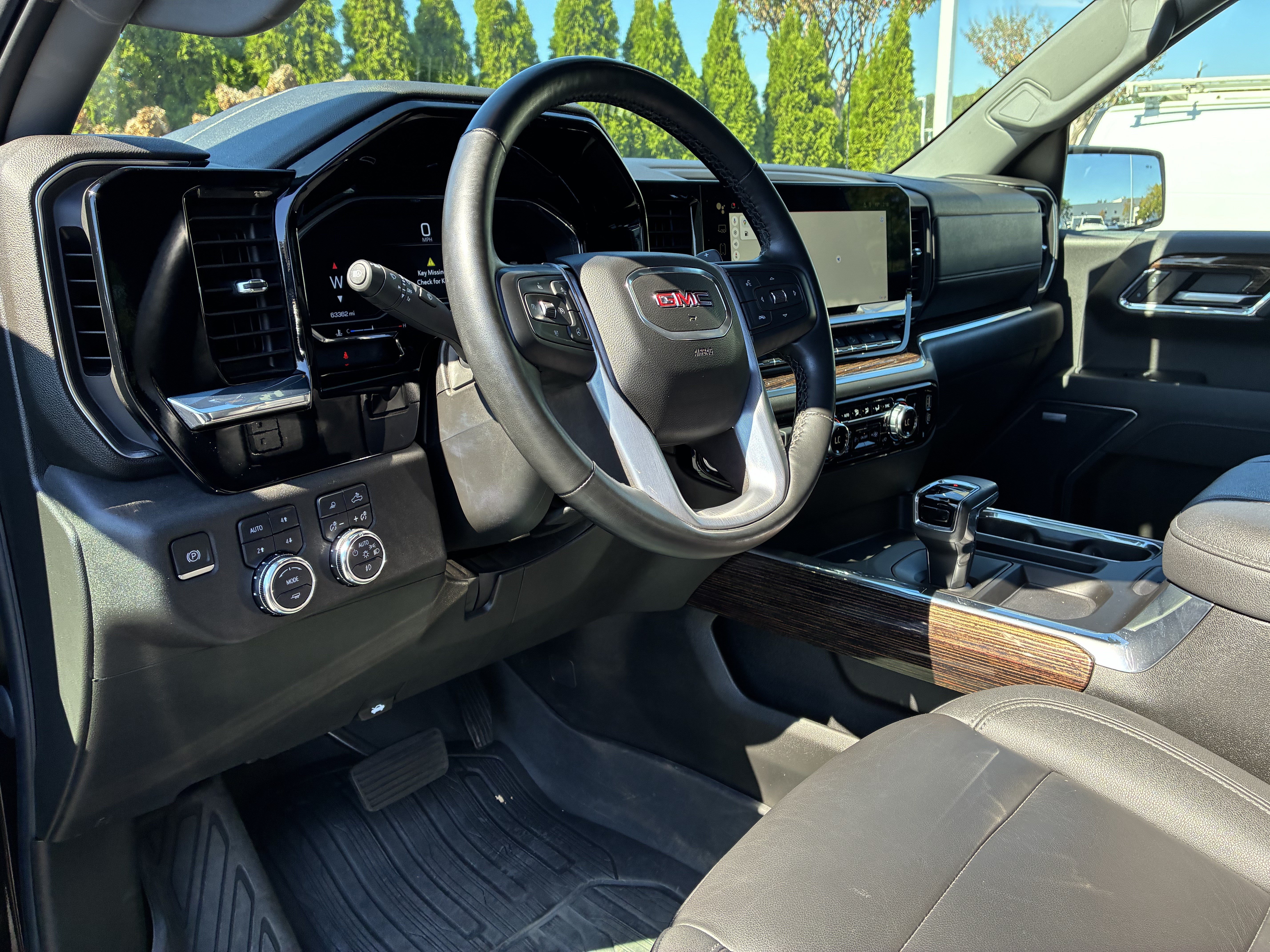 Used 2024 GMC Sierra 1500 Elevation w/ Elevation Premium Package AWD/4WD image 22