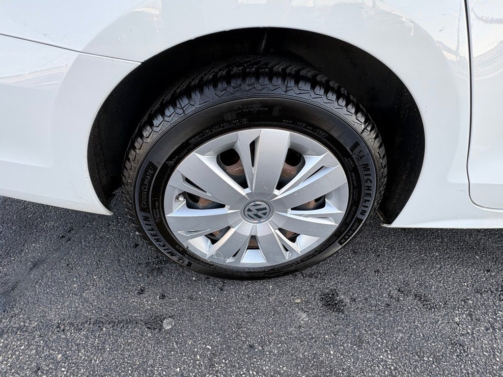 Used 2011 Volkswagen Jetta SE image 18