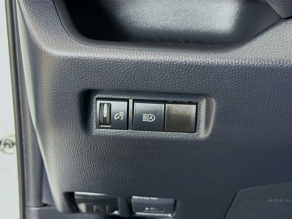 Used 2020 Toyota RAV4 LE image 26