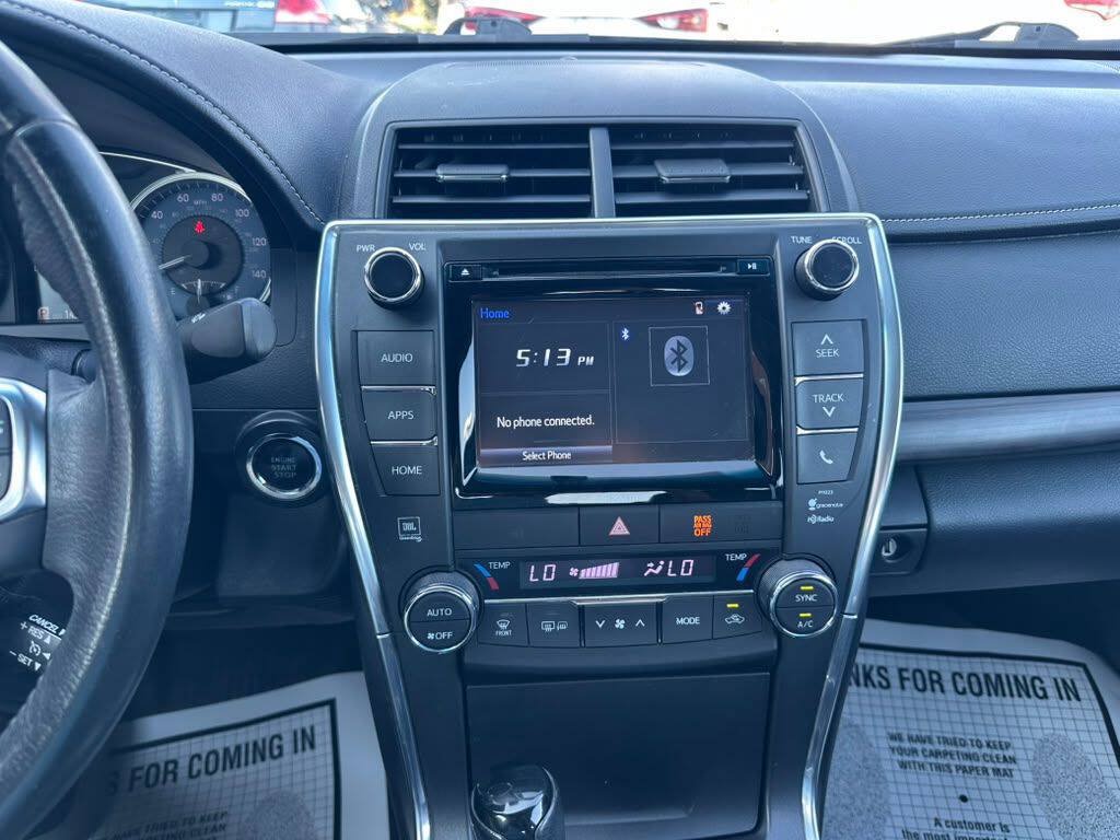 Used 2017 Toyota Camry XLE w/ Convenience Package FWD image 14
