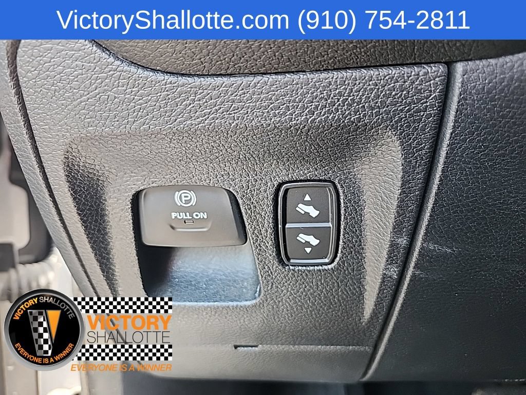 Used 2025 RAM 1500 Laramie AWD/4WD image 18