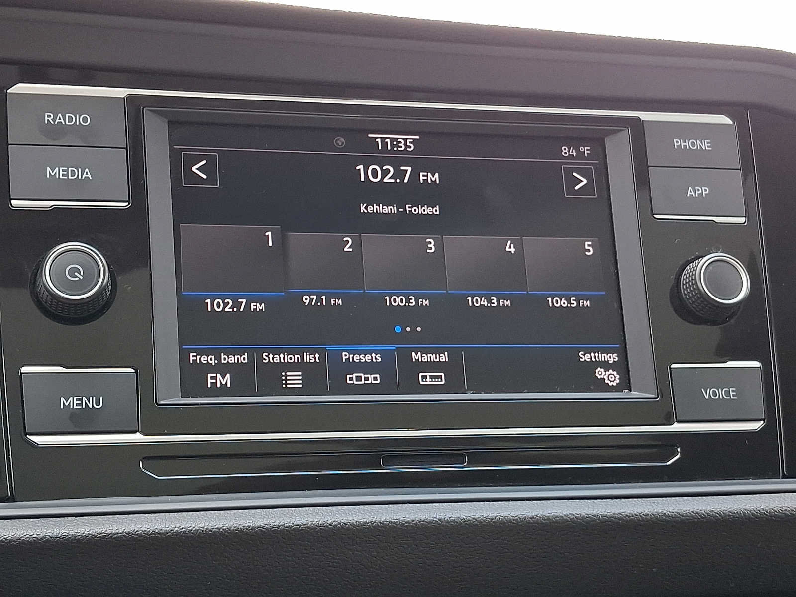 Certified 2023 Volkswagen Jetta SE FWD image 15