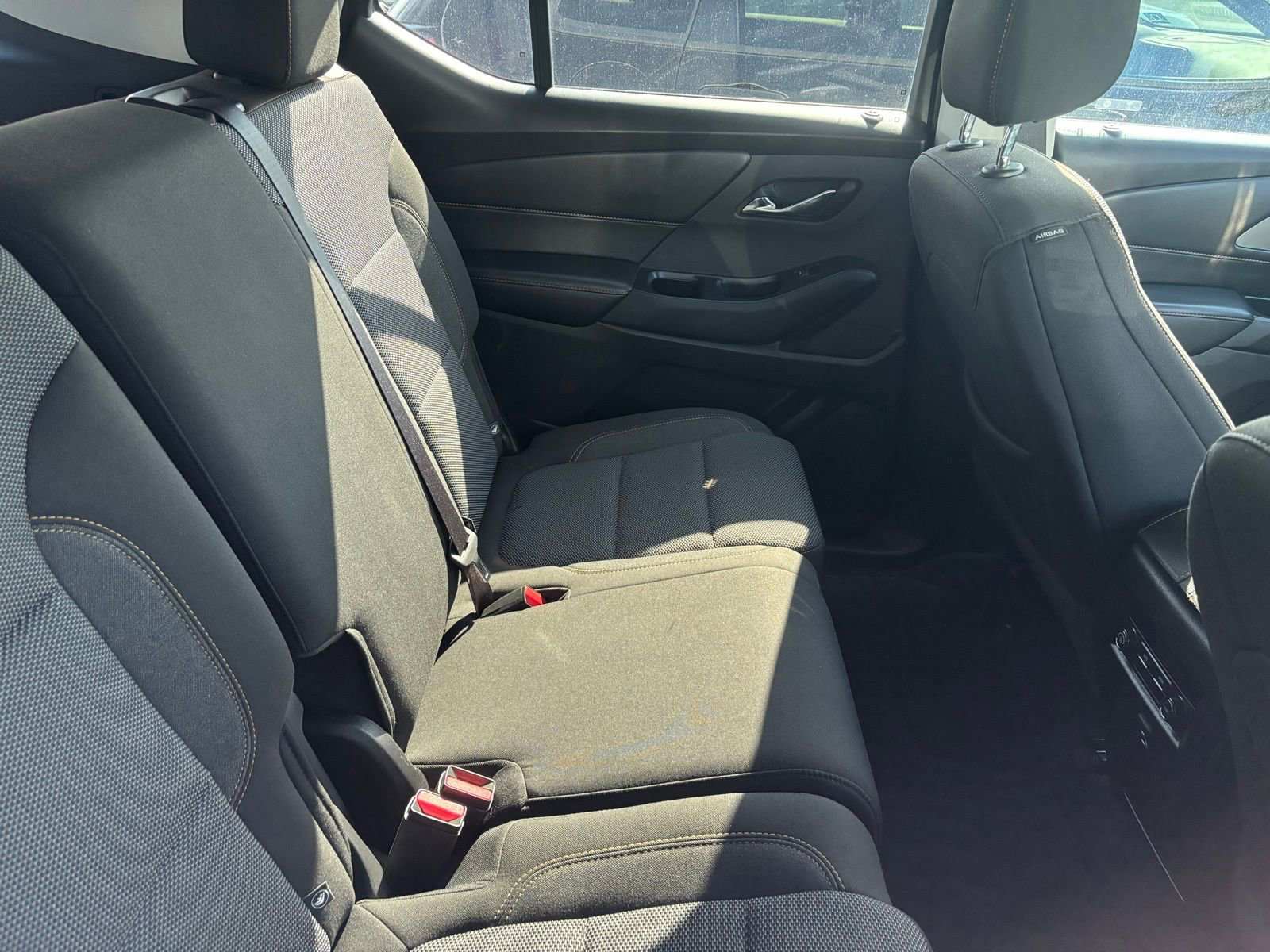 Used 2021 Chevrolet Traverse LS image 7