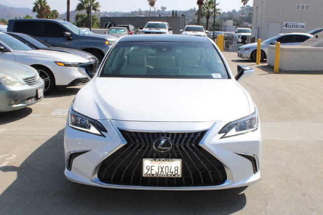 Certified 2023 Lexus ES 350 w/ Accessory Package (Z1) FWD image 2