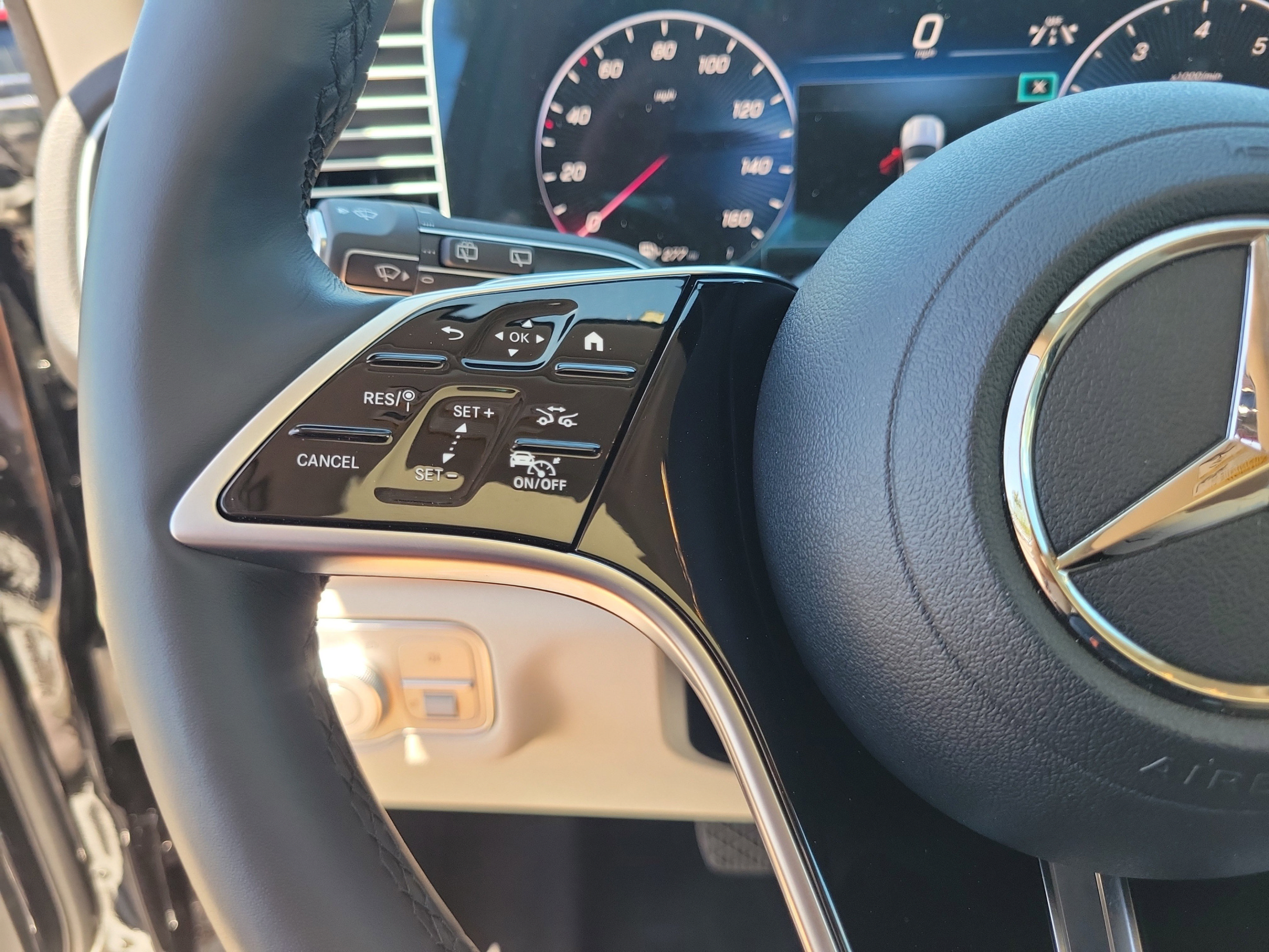 Certified 2026 Mercedes-Benz GLE 450 4MATIC image 24