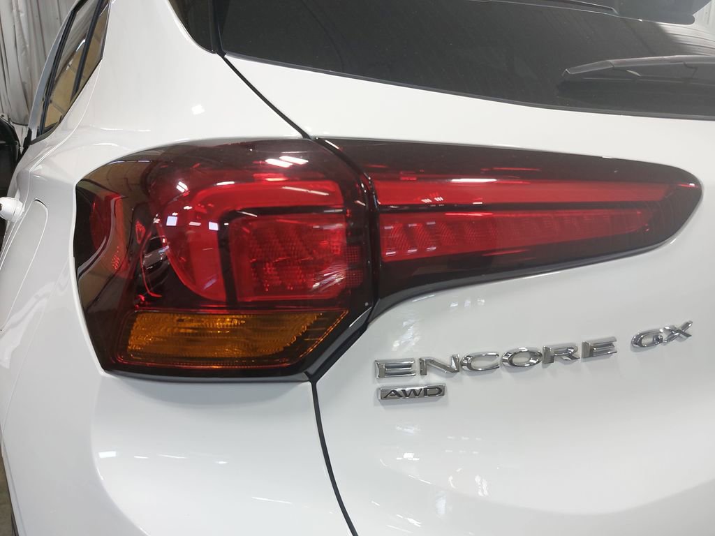 Used 2022 Buick Encore GX Essence w/ Experience Buick Package AWD/4WD image 36