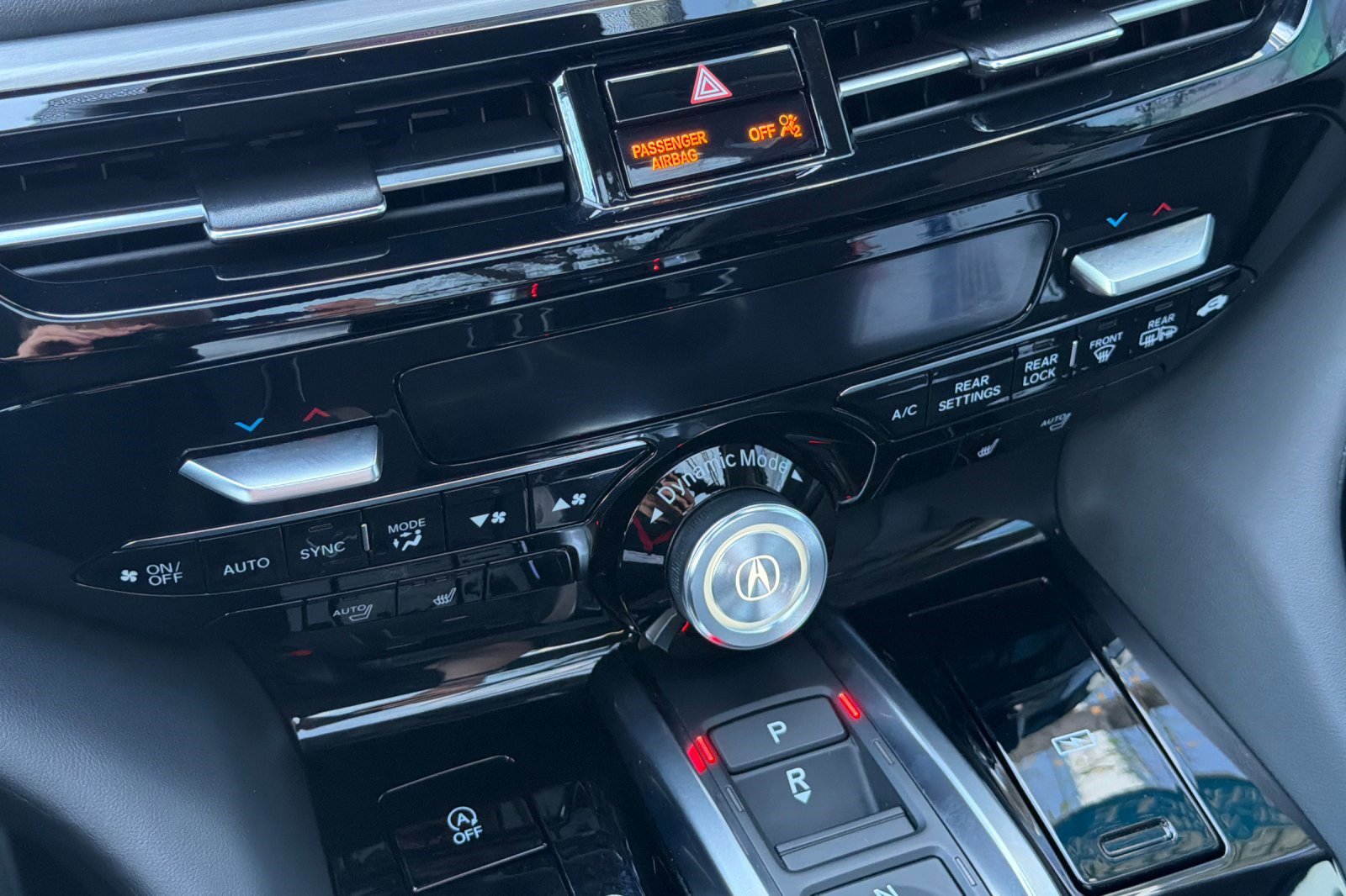 Certified 2025 Acura MDX SH-AWD w/ Technology Package image 28