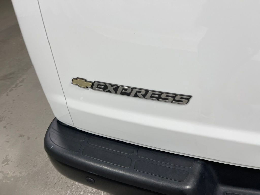 Used 2023 Chevrolet Express 3500 LS RWD image 18